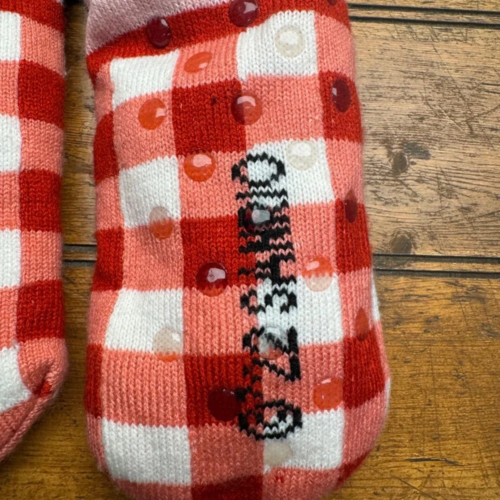 Hello Kitty Holiday‎ Cozy Slipper Socks Red Buffalo Plaid Grippy Bottoms Women